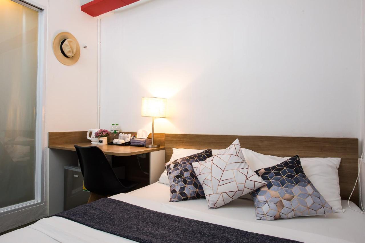 Hq Silom Albergue